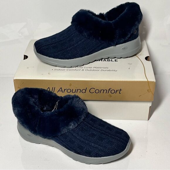 Skechers On-the -GO Snuggle Ready Washable Vegan Sweater Knit Slip-Ons - Picture 1 of 7